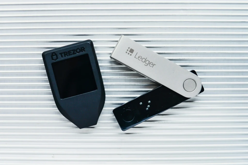 Select Best Crypto Wallets for 2025: Safe & Easy Options
Best Crypto Wallets for 2025: Safe & Easy Options